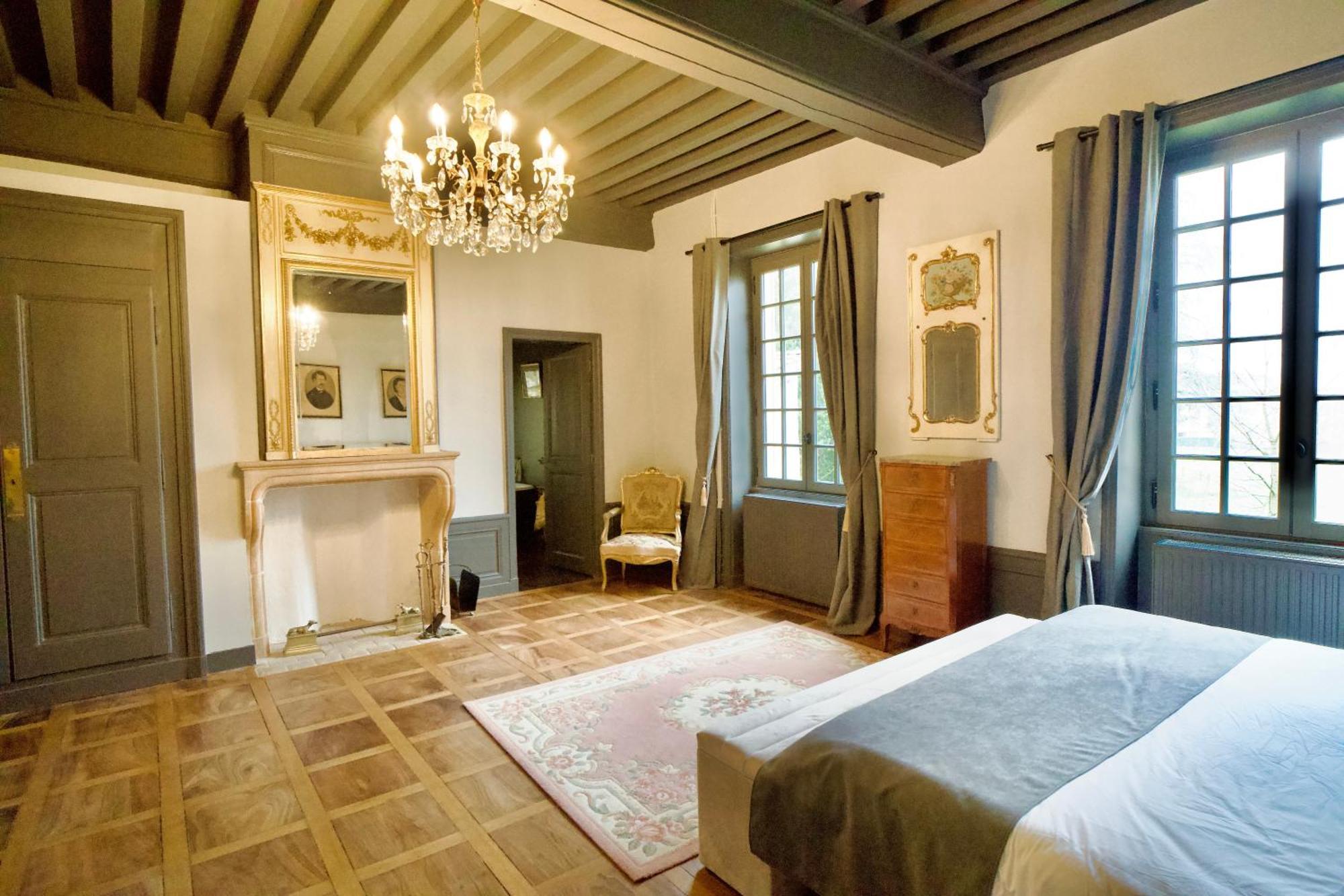 Genay  Chateau De Rance Bed & Breakfast エクステリア 写真